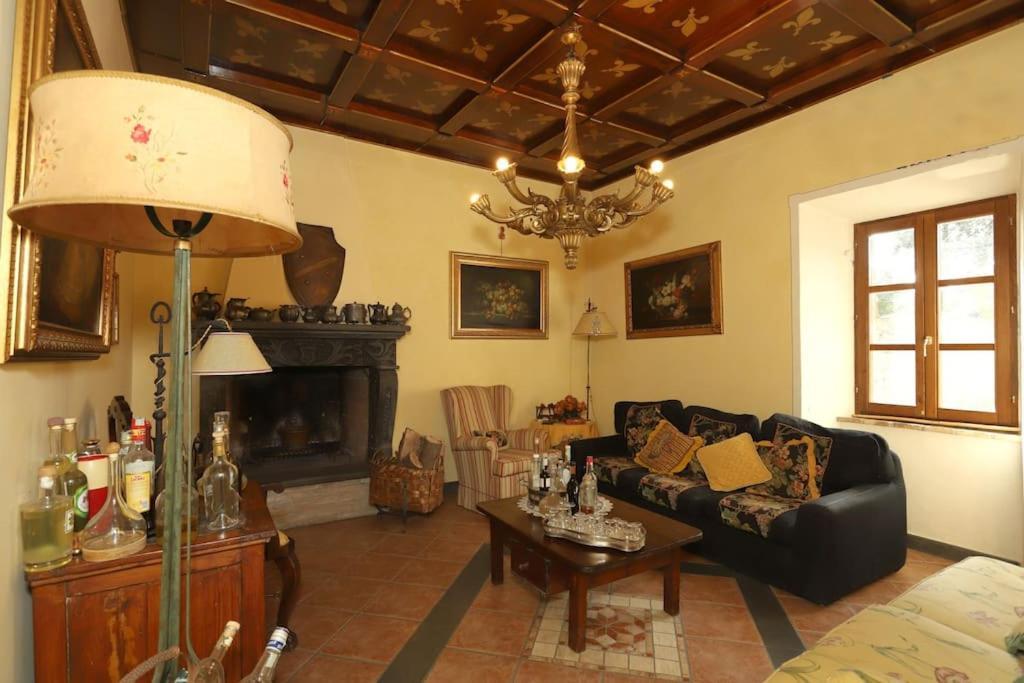 La Residenza Del Cardinale Villa Vaiano  ภายนอก รูปภาพ